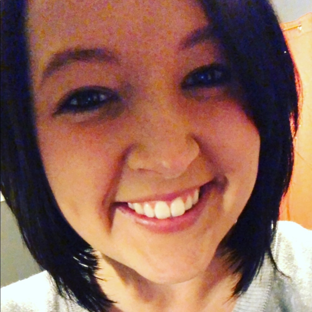 Meet your Posher, Alyssa